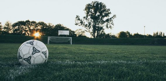 Fotboll på planen